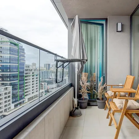 Luxury 2 Bdrm Getaway And Free Parking Appartamento