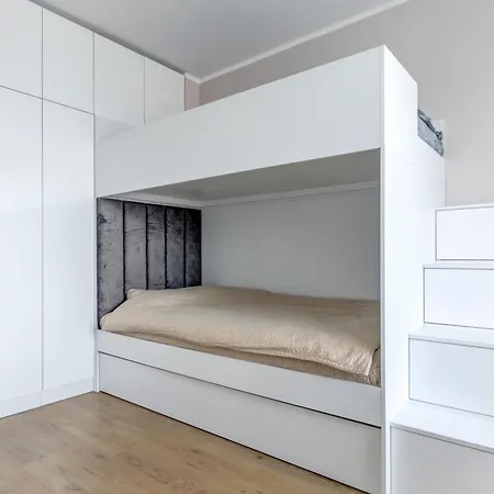 Luxury 2 Bdrm Getaway And Free Parking *