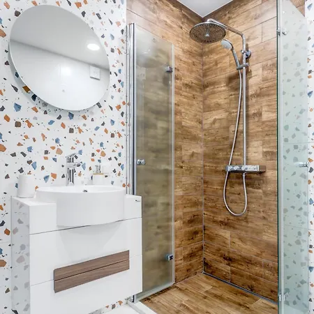 Luxury 2 Bdrm Getaway And Free Parking Appartement Sofia